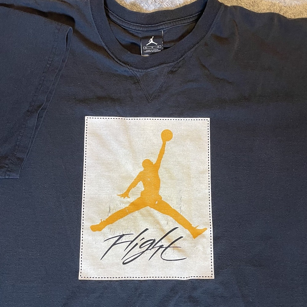 Nike Jordan Flight Graphic Shirt Men's Extra Large Orange Jump Man Short Sleeve